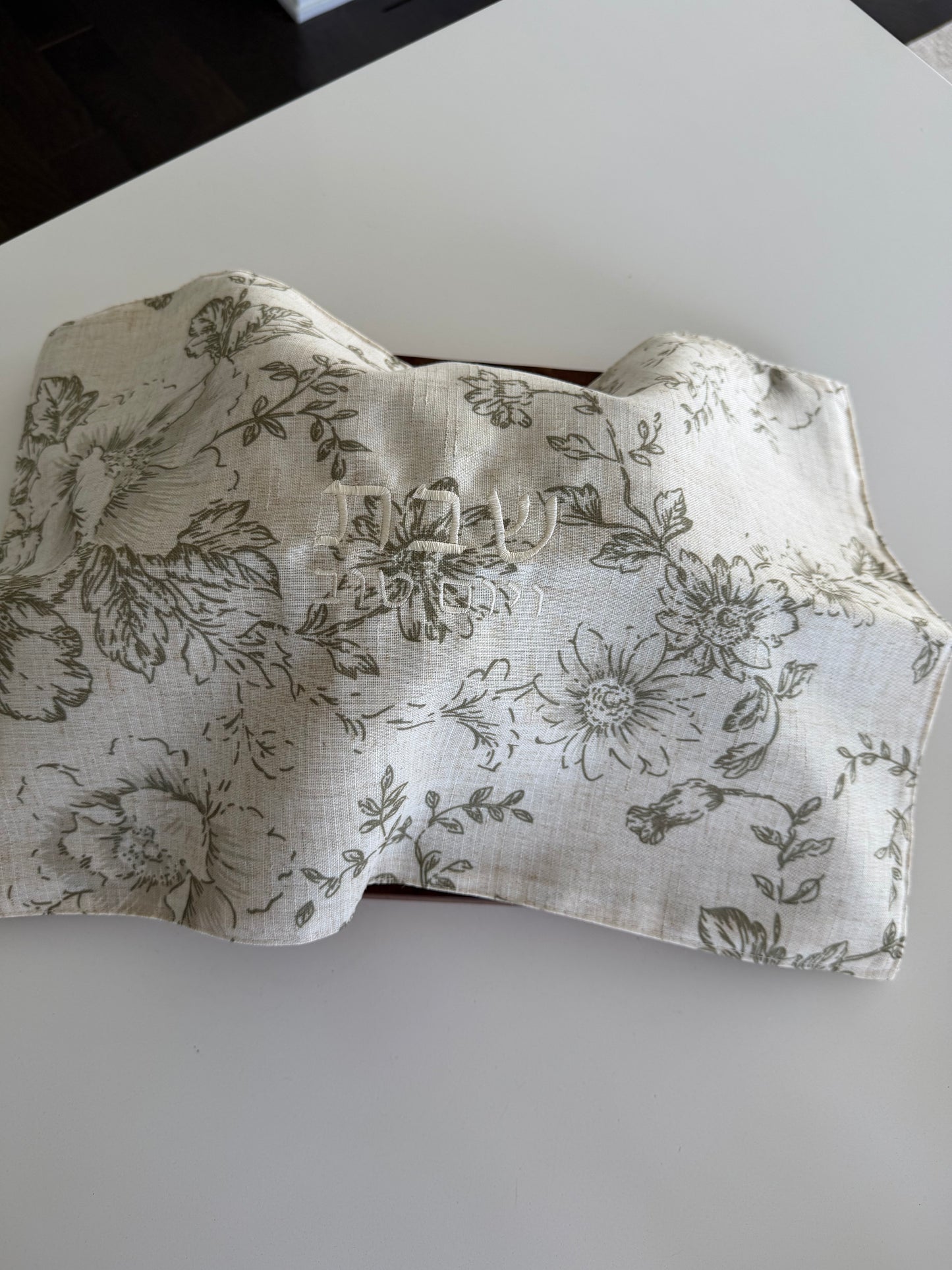 THE NEUTRAL CHALLAH COVER